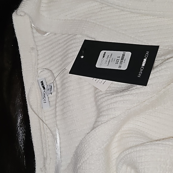 Dress - Picture 4 of 9